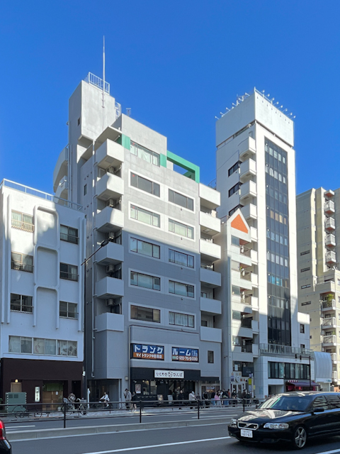 二つのサンルーム 701の内観