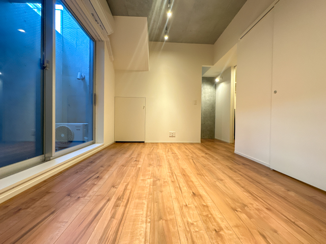 中目と祐天寺のあいだ 102の内観