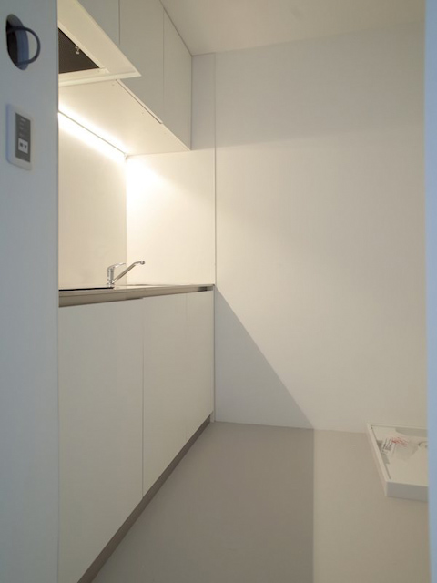 純白の美術館 Aの内観