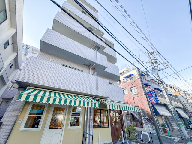 ケーキの香りに誘われて 504の内観