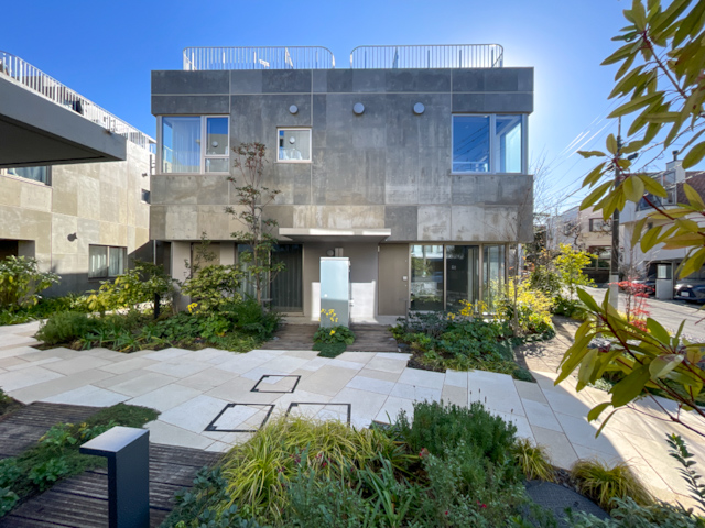 自由な空間 S2の外観