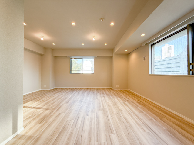都心を使いこなす、静かな居場所 605の内観