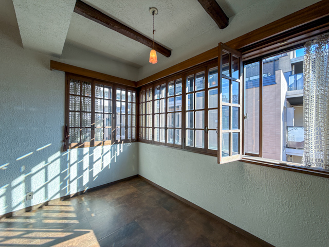 レンガのお城 301の内観