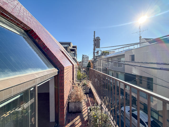 レンガのお城 301の内観