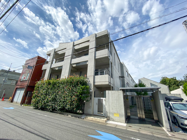 リビングに集合 1の内観