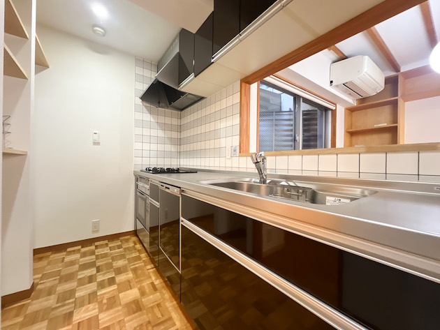 リビングに集合 1の内観