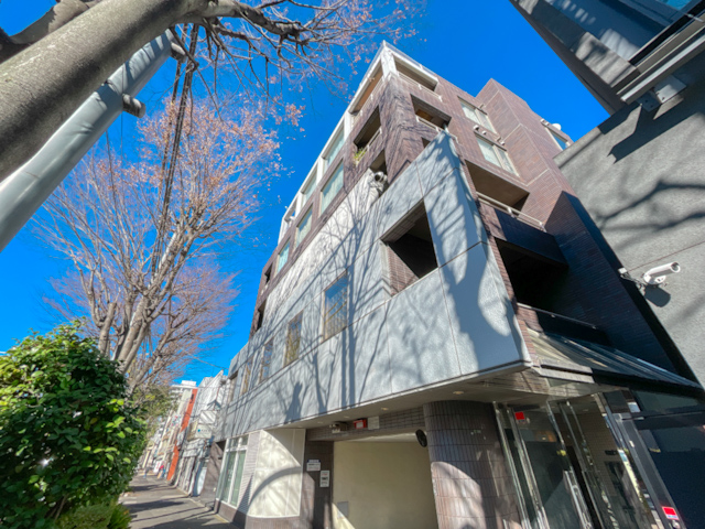 風と共に暮らす 403の内観