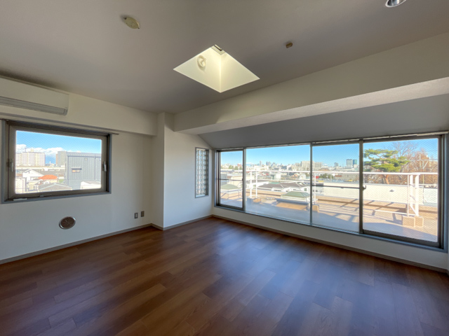 風と共に暮らす 403の内観