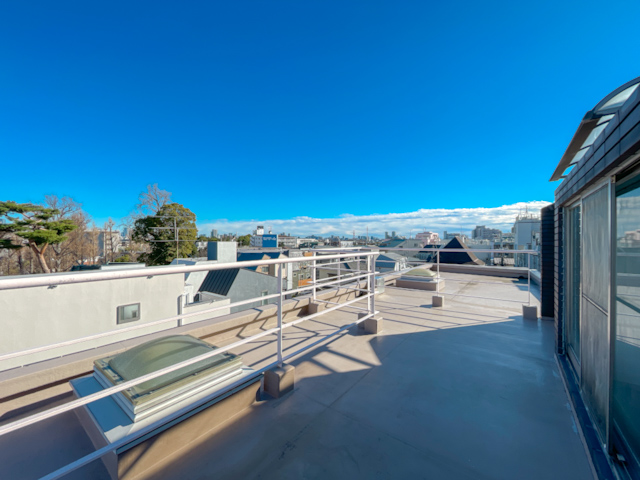 風と共に暮らす 403の内観