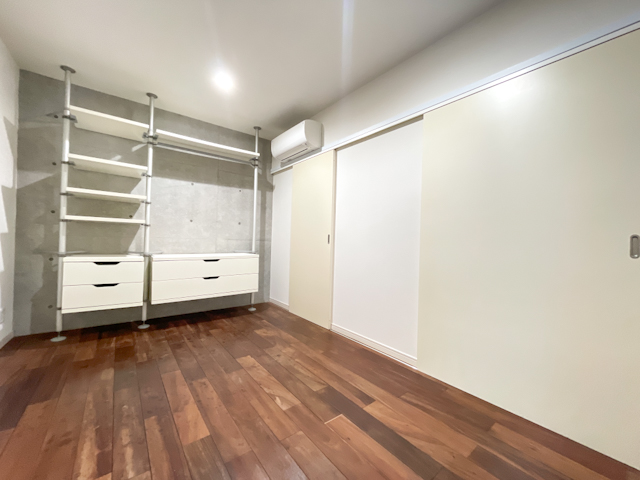 神宮前ラビリンス 108の内観