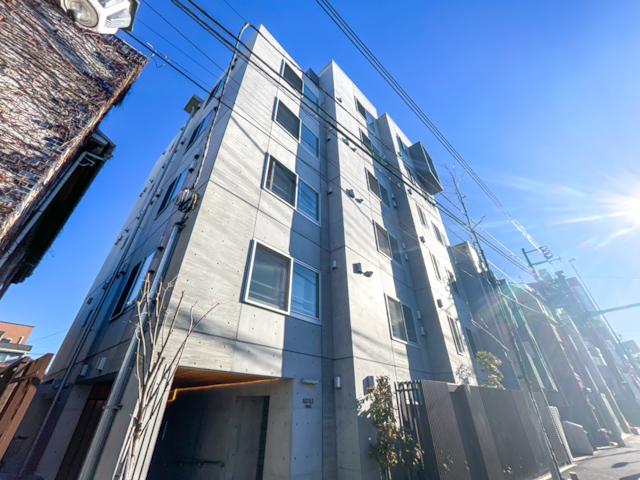 コンクリートと木 103の内観
