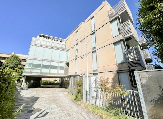 空と住む 402の内観