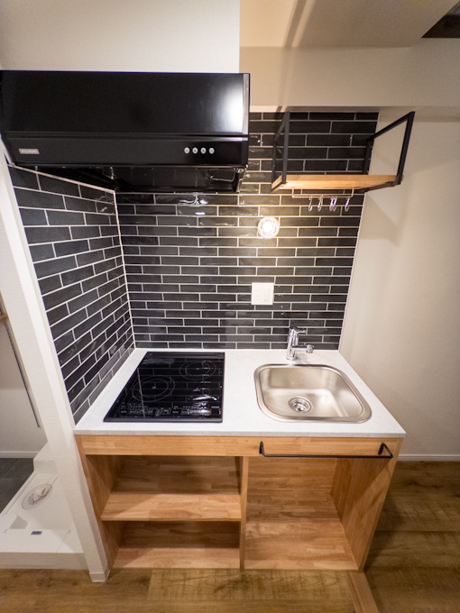 秘密基地で暮らす 706の内観