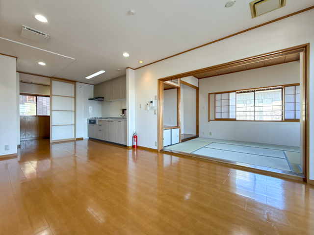 のびのび最上階 301の内観