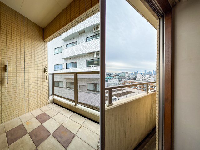 9階のてっぺん、代官山。 901の内観