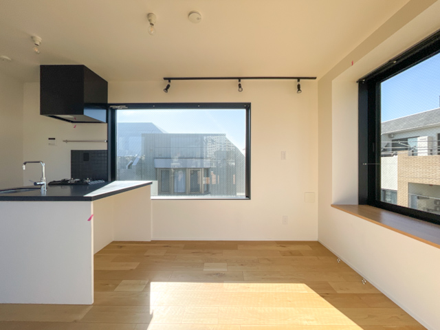 One Life. 402の内観