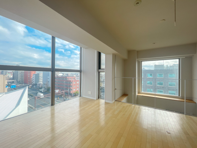 空の広さまで部屋になる 601の内観