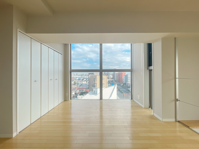 空の広さまで部屋になる 601の内観