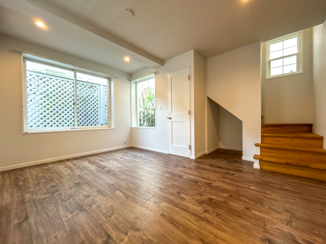 小悪魔クラシック 101の内観