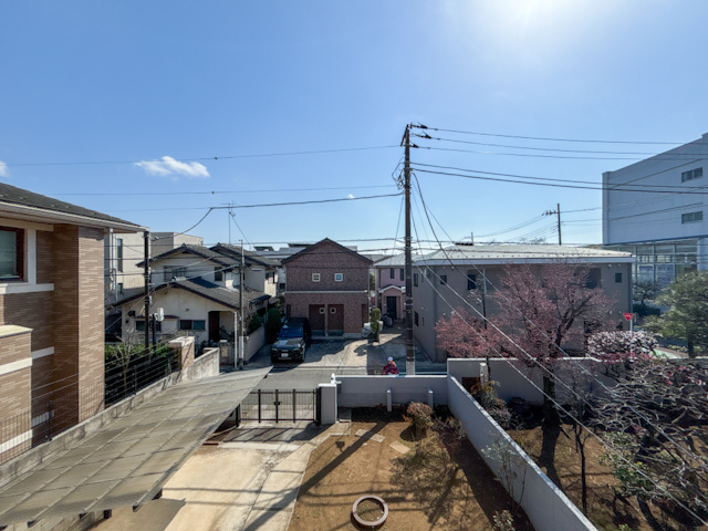 風の通る、黄色い家 1の内観