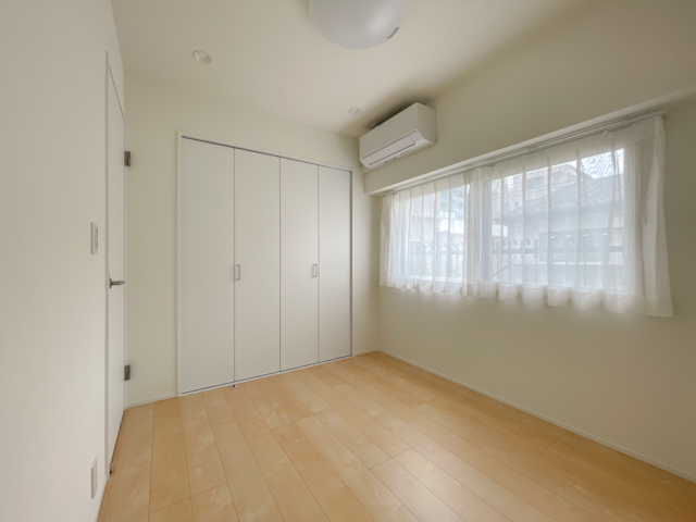 オレンジの木のそばで 209の内観