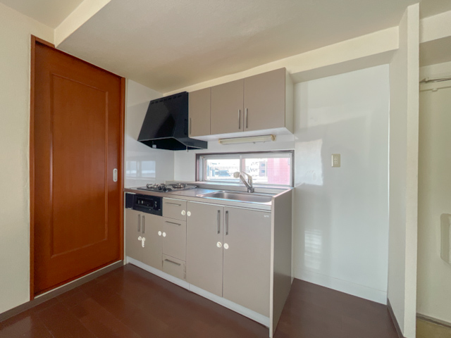 一面は、景色 604の内観