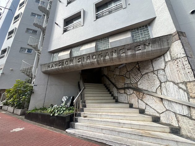 プラチナ通りのあのマンション 303の内観