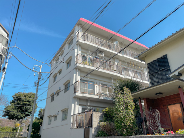 馬事と味 301の内観