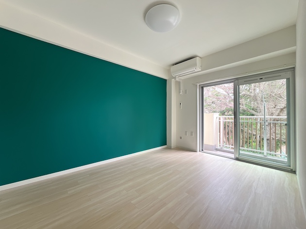 緑と風とリノベーション 326の内観