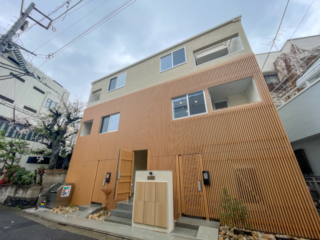 曲線と土間と 102の内観