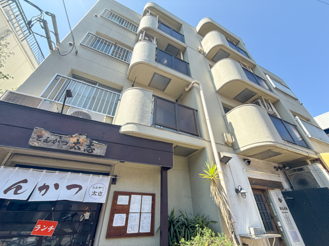広々レトロ 101の内観