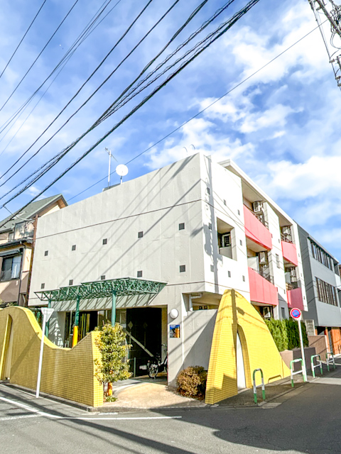 物語の気配 301の外観
