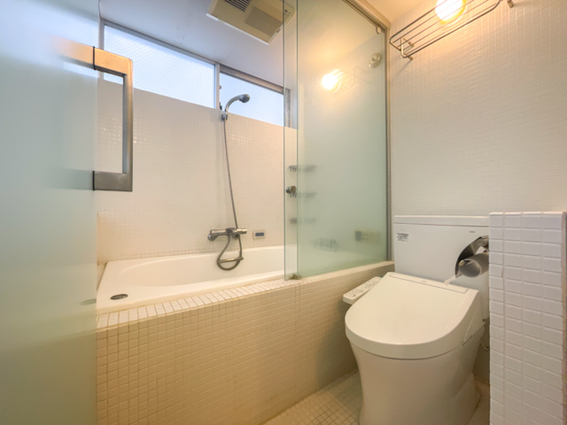 光で満たす 004の内観