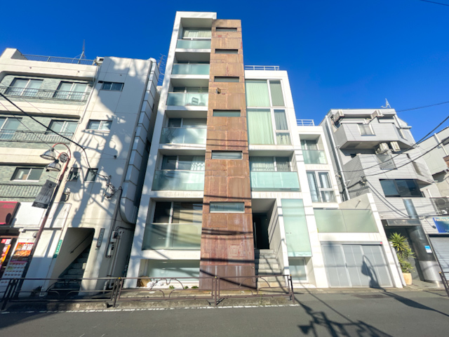 光で満たす 004の内観