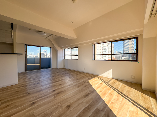 余白のある広がり方 701の内観