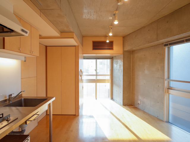 光が抜けるデザイナーズ 401の外観