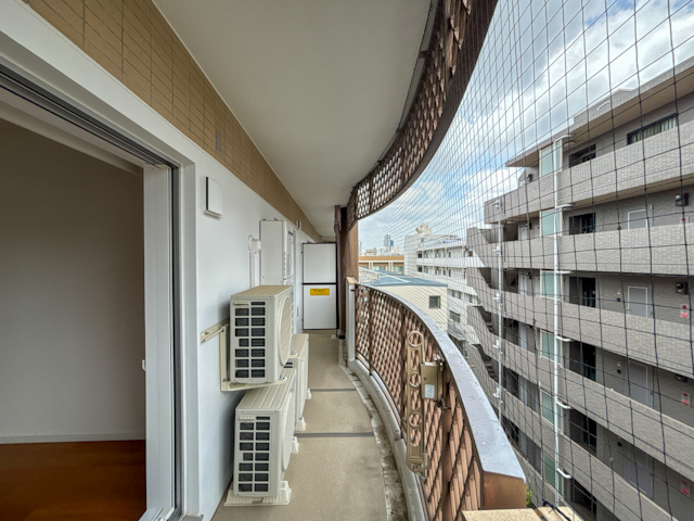 やさしいウッドフロア 501の内観