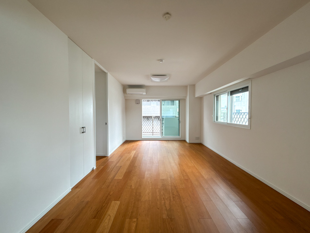 やさしいウッドフロア 501の内観