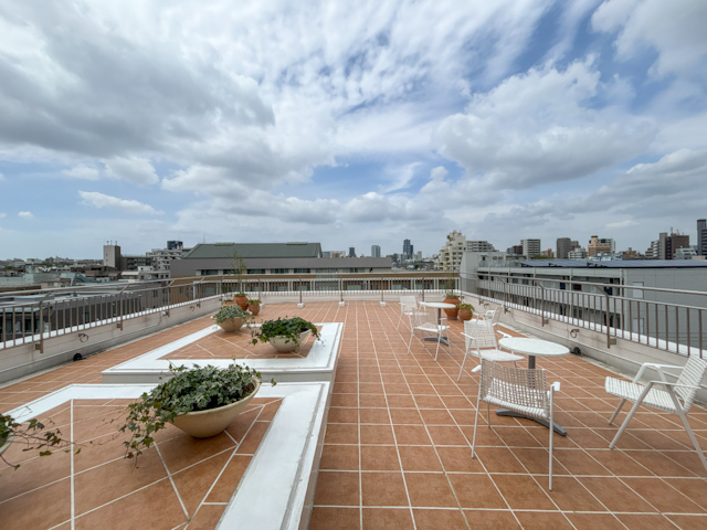 うちのテラス、踊れるんだよね 601の内観