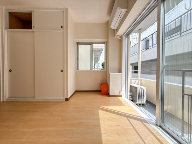 ゾーニング天国 201の内観