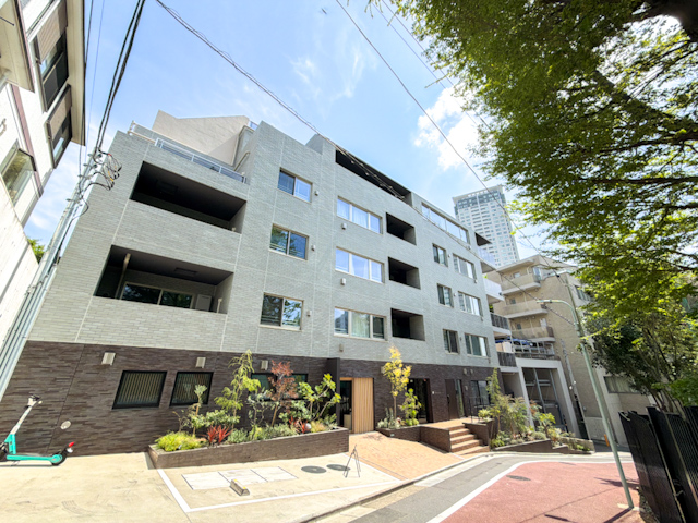 緑を間近に 002の内観