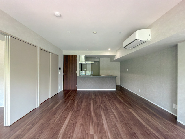 緑を間近に 002の内観