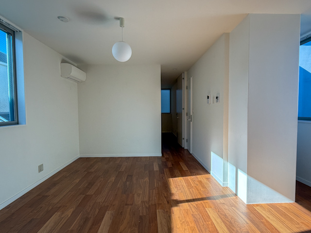 趣と暮らす 203の内観