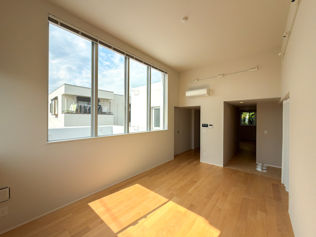 空とつながる 302の内観