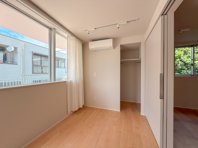 空とつながる 302の内観