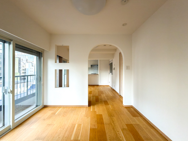 にっこりアーチ 909の内観