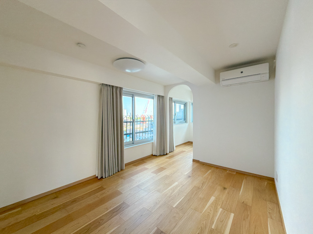 にっこりアーチ 909の内観