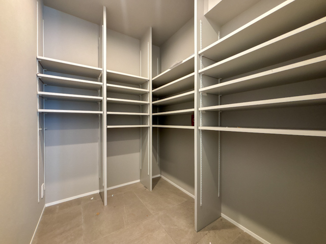 光で満たされる 301の内観