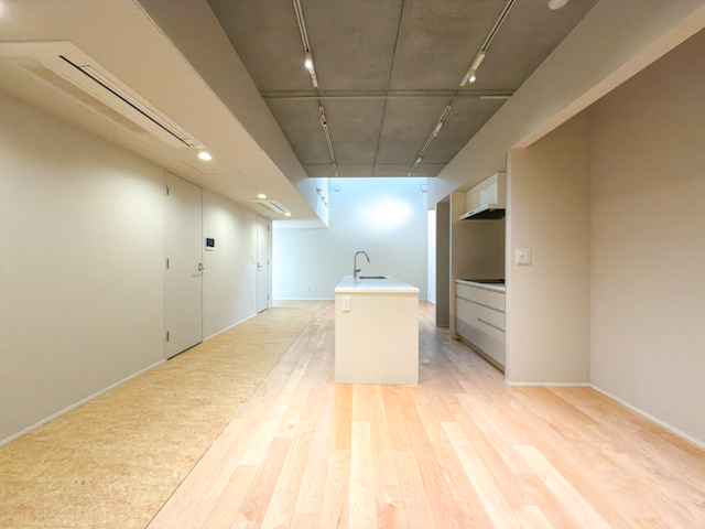 乾杯しよ！ 103の内観