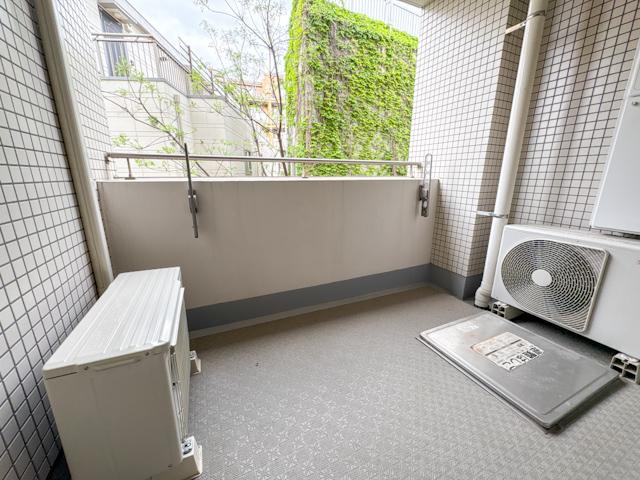 バランスが良い 206の内観